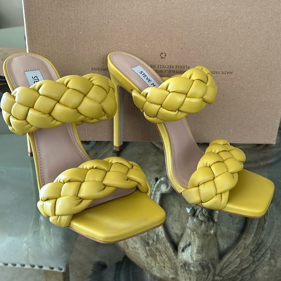 Steve Madden mustard heels 8.5 - Picture 1 of 5